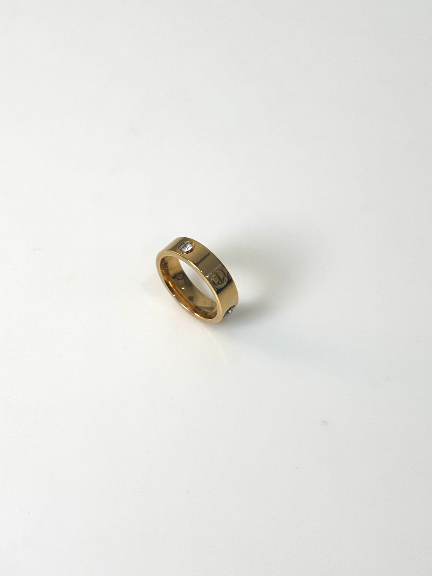 LOVE RING