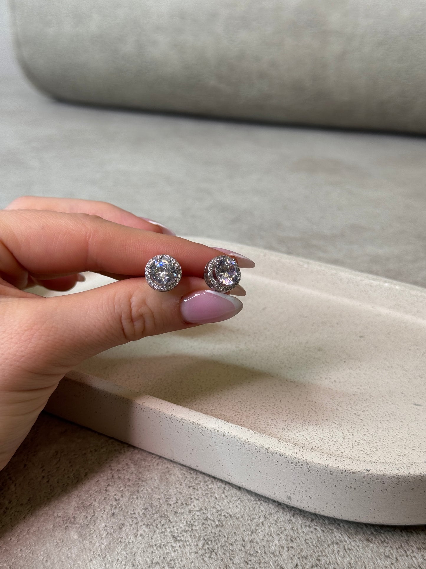 CIRCLE STUD DIAMOND EARRINGS