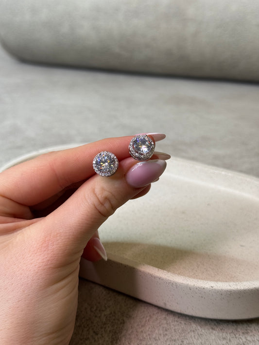CIRCLE STUD DIAMOND EARRINGS