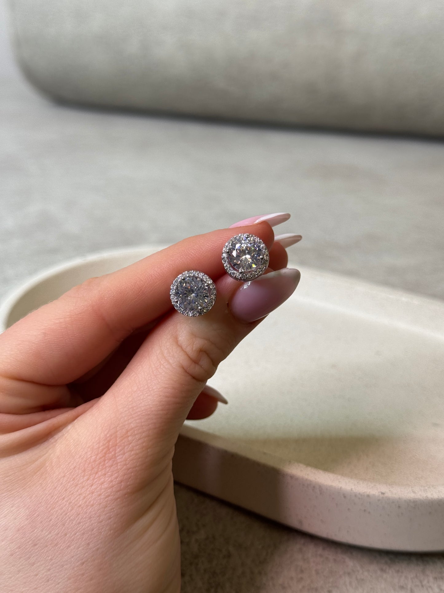CIRCLE STUD DIAMOND EARRINGS