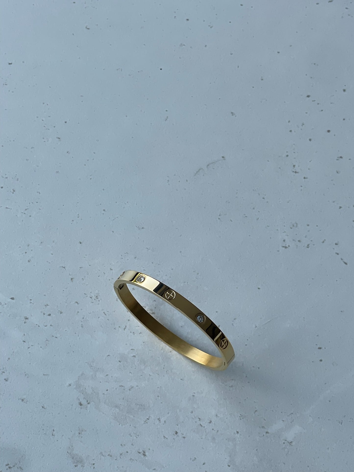 SCREW AND DIAMOND BANGLE