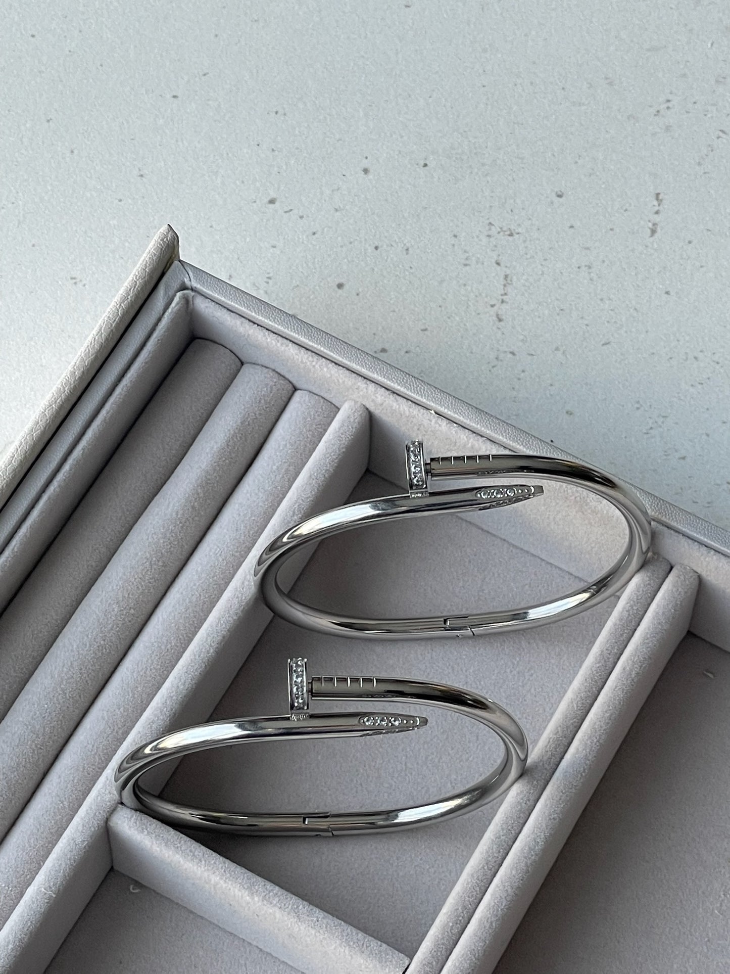 SILVER CLAW BANGLE