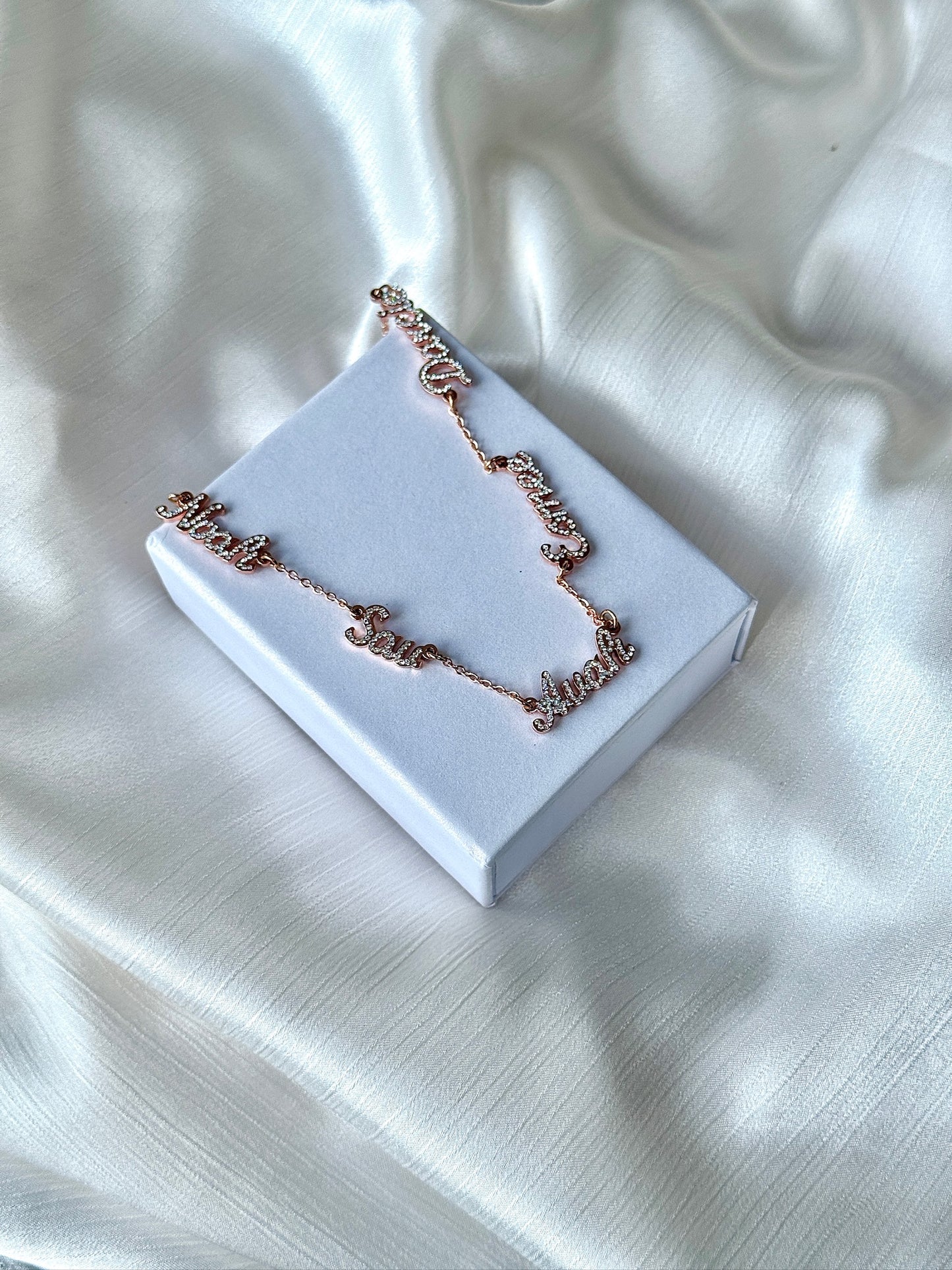 MULTIPLE NAME DIAMOND NECKLACE