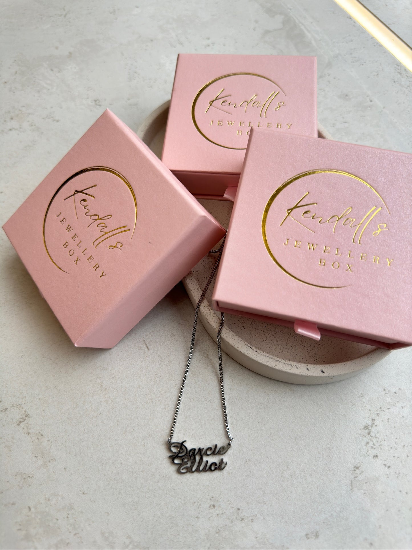 NAME HORIZONTAL NECKLACE