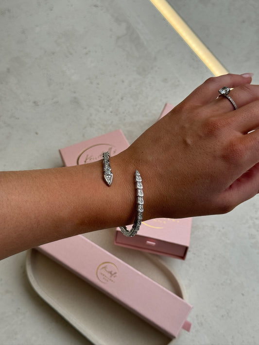 SILVER CLAW DIAMOND BANGLE
