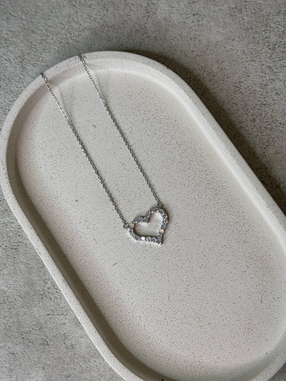 IN STOCK - CRYSTAL LOVE HEART NECKLACE