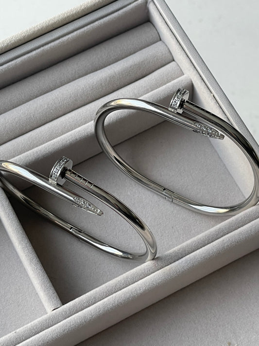 SILVER CLAW BANGLE