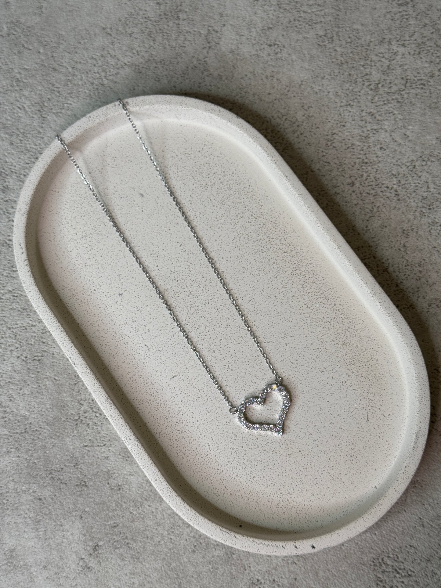 IN STOCK - CRYSTAL LOVE HEART NECKLACE