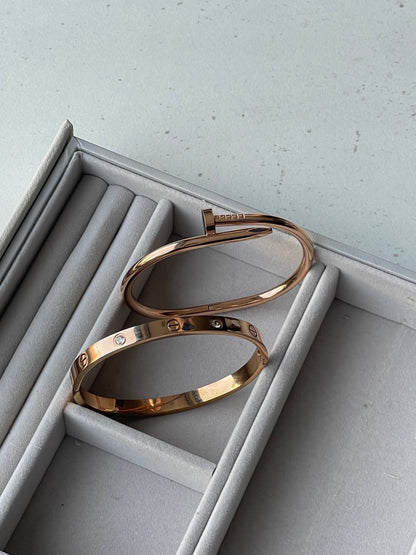 ROSE CLAW BANGLE