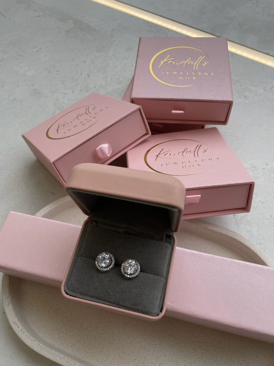 CLASSIC DIAMOND STUDS STYLE 1